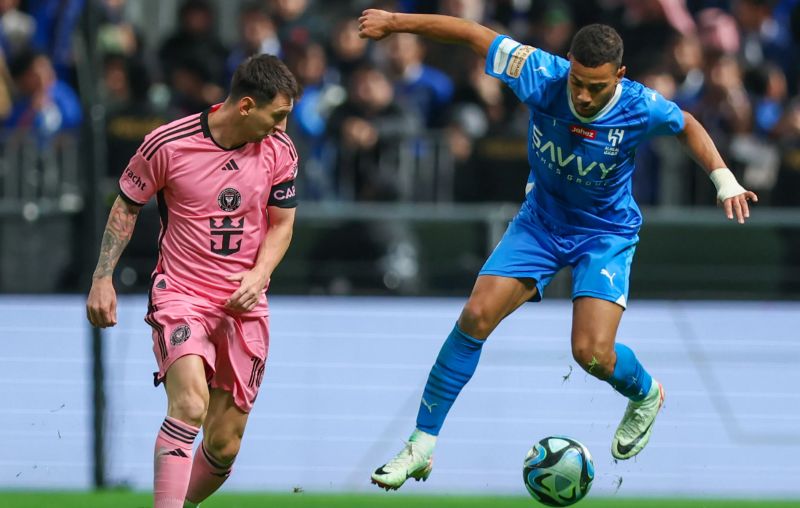 Tốc độ cao, kỹ thuật tốt, hỗ trợ tấn công hiệu quả